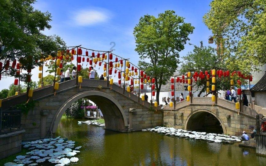 发生工伤老板没钱医药费由谁垫付游戏画面